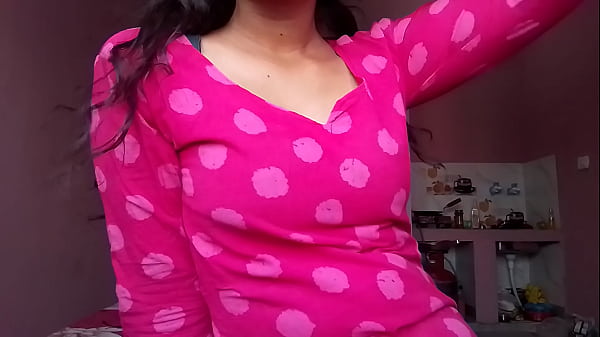 Indian desi bhabhi showing her assets to her bf.