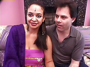 Girls Of The Taj Mahal #9, Scene 3