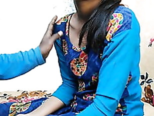 Bhabhi ko porn video Dekhte Hue pakad liya fir choda full Hindi voice