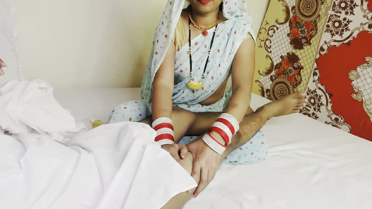 Sasur and Bahu Father-in-law Fucked by Daughter-in-law Alone in the Room for Oil Massage part 2 EP 1