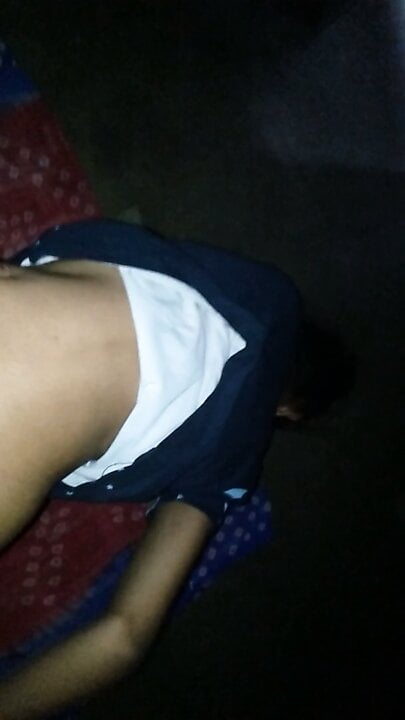 Indian girl has doggystyle sex