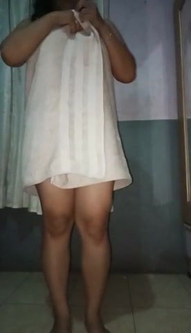 Indian girl show her boobs pussy