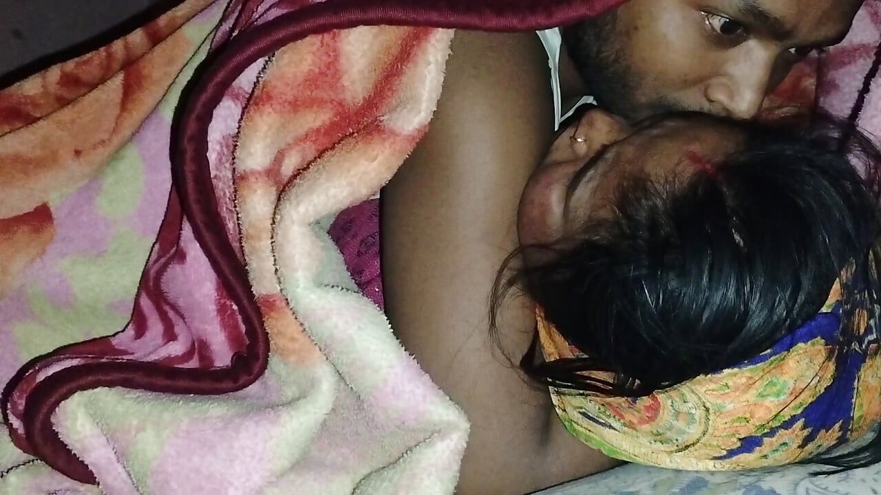 Masti Masti Mein Aunty Ko Raat Mein Sex Kiya Bohot Hi