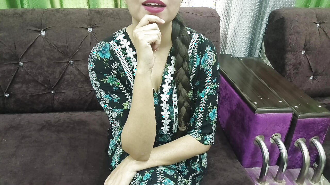 My stepsister tries a cock for the first time and really enjoys it while eating it