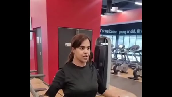 Nawtya preparing for gang bang