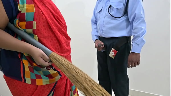 security man dick flashing to maid