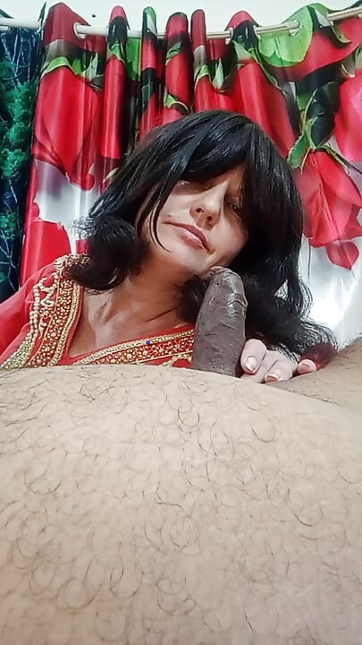Slut Wife wants firm Black cock