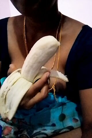 Bannana wife Indian aunty blowjob