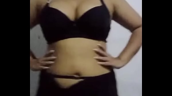 Indian big boobs girl working out