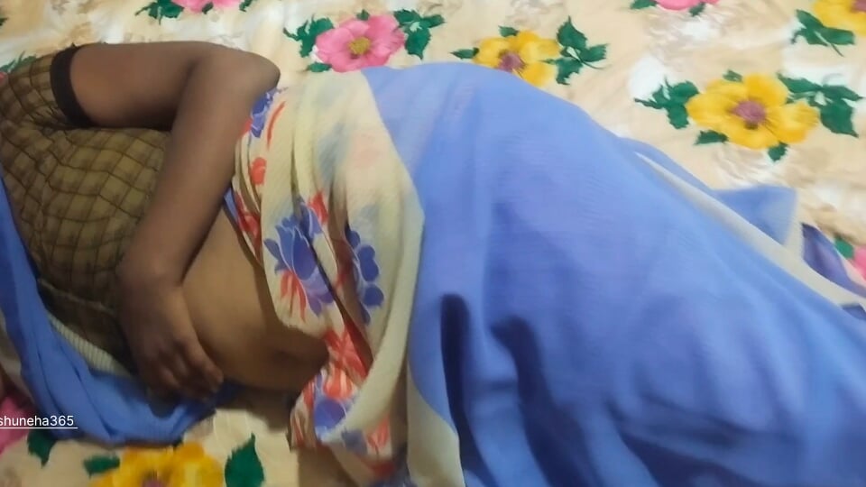 Indian desi hot couples my hot wife Saree